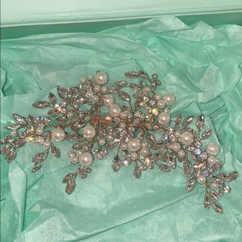 Bridal headpiece NWT